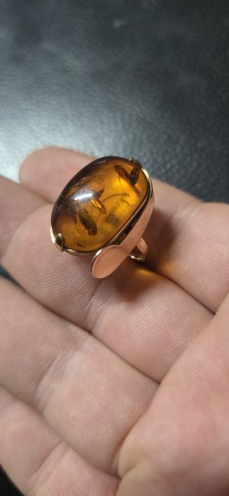 Inel aur chihlimbar natural Rusia