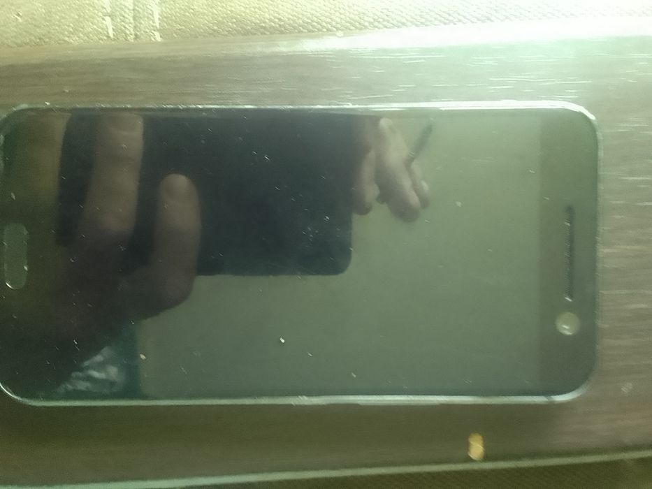 Продам телефон HTS 3000