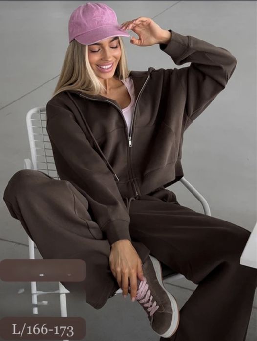 Костюм двойка весенний