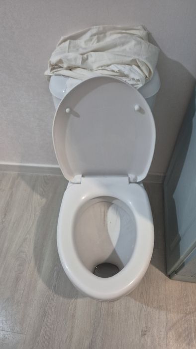 Продам унитаз в хорошем