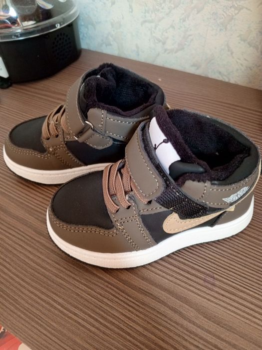 Продам демисезонные