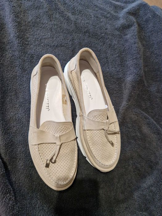 Дамски мокасини от естествен велур