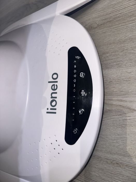 Balansoar și landou electric Lionelo Bella 2 în 1 – stare foarte bună