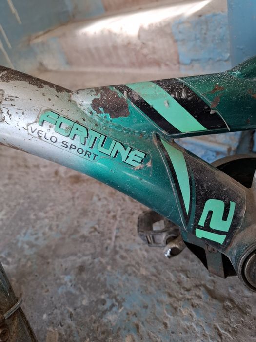 Велосипед размер 12