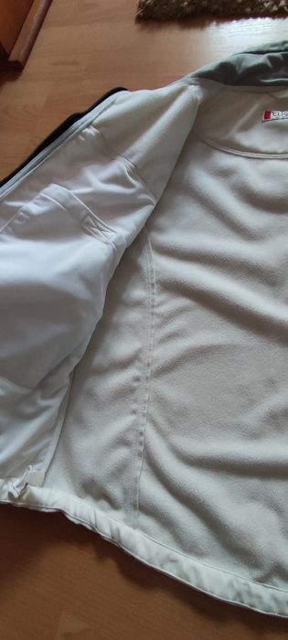 Яке Microsoft UK  размер М номер 38 два пъти обличано