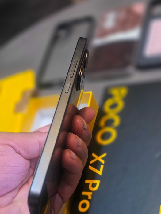 Xiaomi poco x7 pro 12GB RAM,512Gb 5G