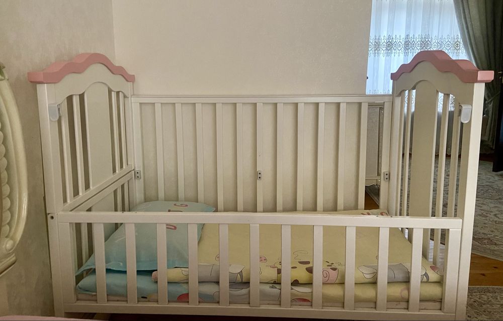 Детский косплект шкаф и кровать