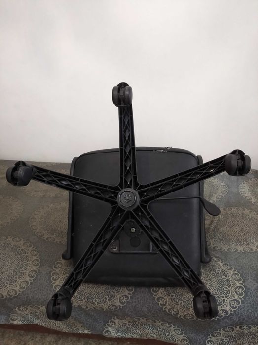 Кресло, стул на колесах, колесиках. Kreslo. Stul.