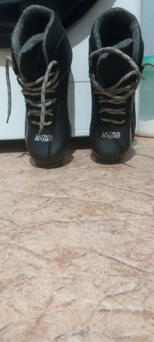 Теплые лыжные ботинки