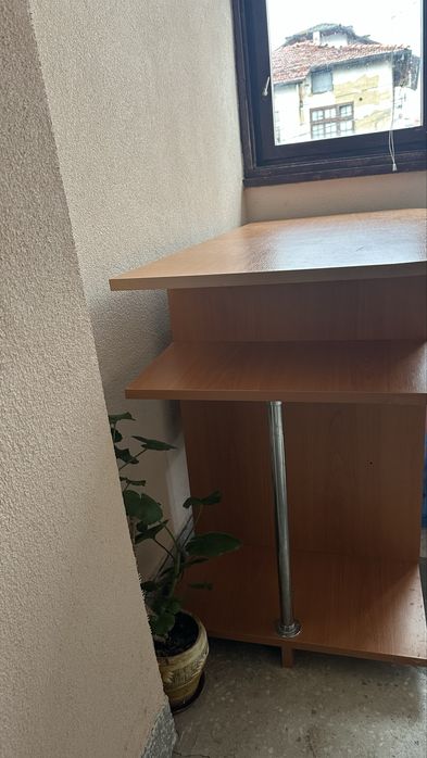 Ученическо бюро в дървесен цвят