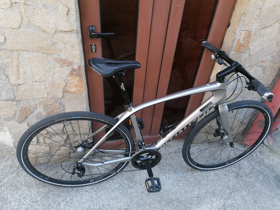 Specialized Carbon Хибрид 28 цола, 2*11 Shimano 105