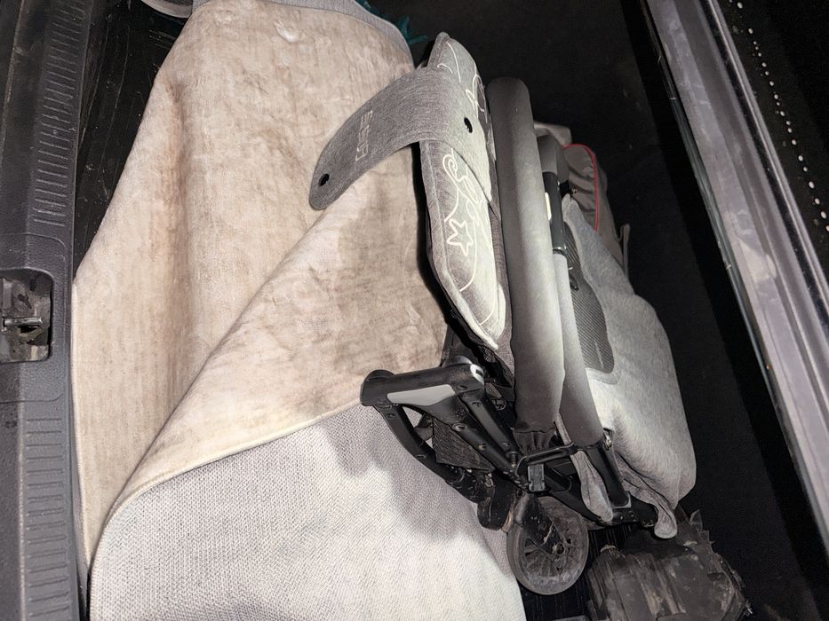 Продам коляски серый синий