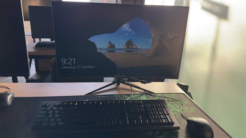 Янги компютерлар сотилади.