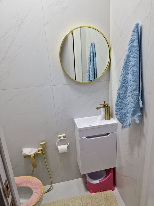 Сдам комнату на подселение только девушеки