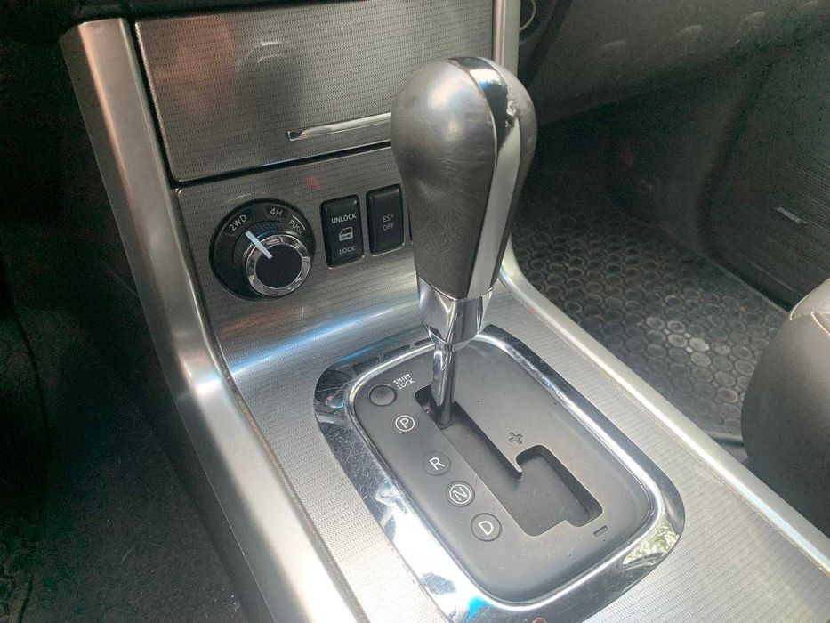 Nissan Navara 4×4 Platinum Long Automatic