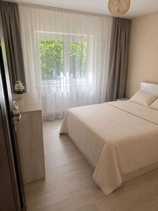 Incuiriez apartament 3 camere
