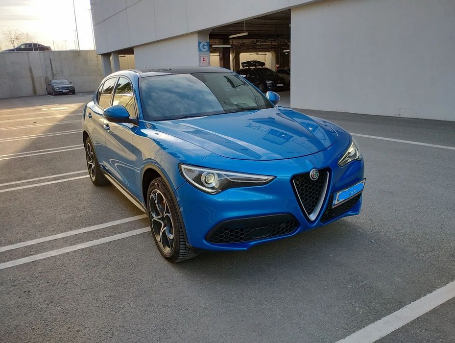 Alfa Romeo Stelvio Unic proprietar. Toate facturile de service la dispozitie.