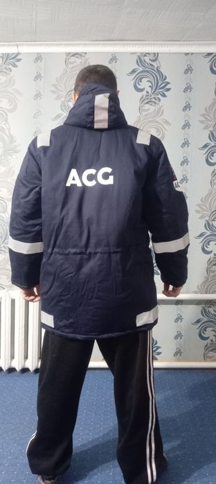 Продам комбез и бушлат