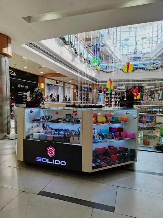 Продаю островок в ТРЦ Спутник