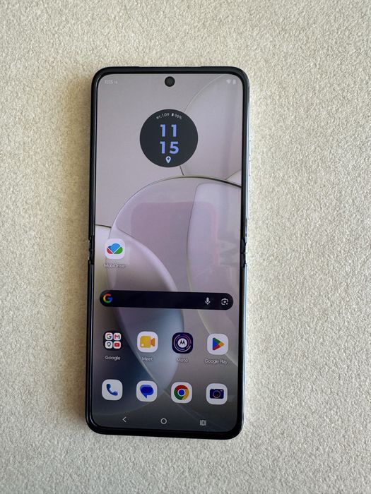 Motorola razr 40 Vanilla Cream