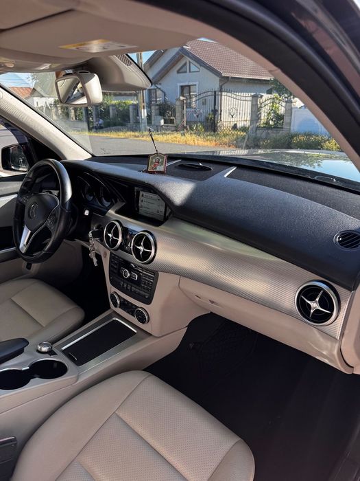 Mercedes-Benz GLK 2015 varianta cu 5cm mai înalta GLK 250 Bluetec 4 Matic