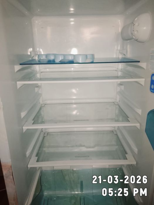 Холодильник сатылады срочна