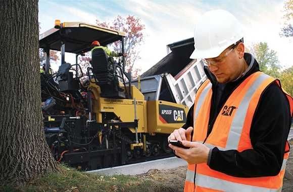 Асфалт еткизувчи Cat AP 655F, Асфальтоукладчик Cat AP 655F