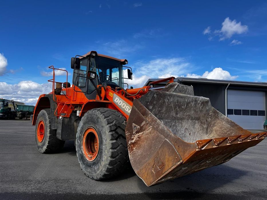 Încărcător frontal Doosan DL 420-3 / RATE LEASING / 2014