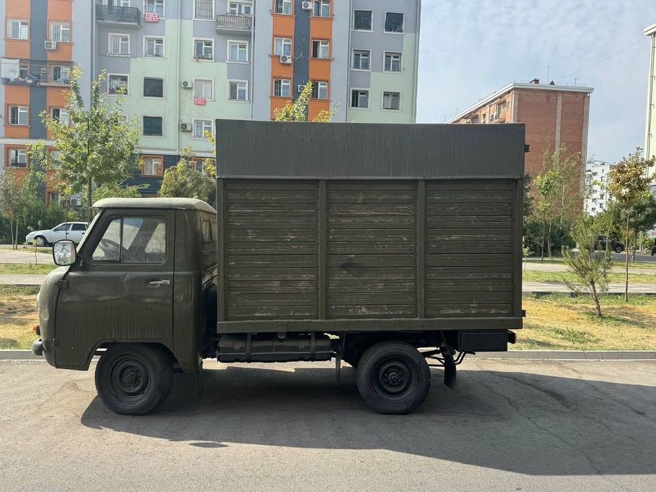 UAZ sotiladi 1980