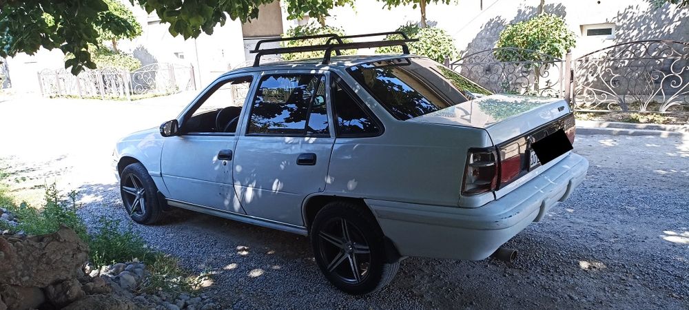 Daewoo Resir auto