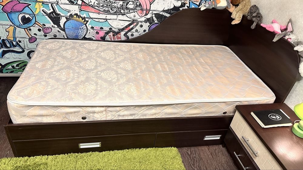 Продам детскую кровать