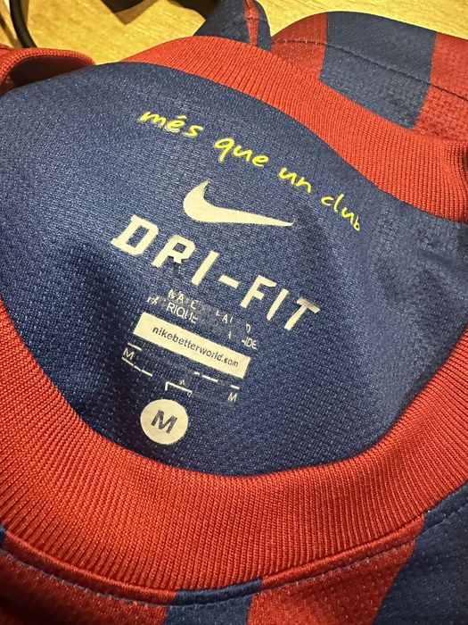 Vand echipament original Nike cu certificare FC Barcelona