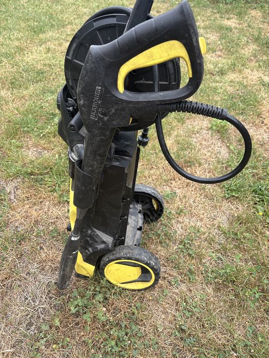 Aparat de spălat cu presiune Karcher K5 Premium – cu tambur furtun