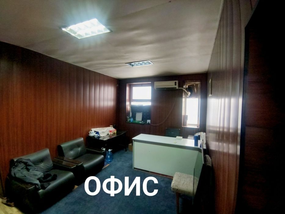 Дукон сотилади. Шахар маркази гав жум жойдан