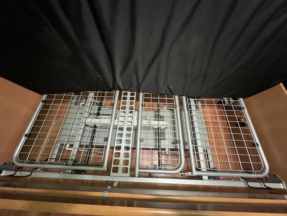 Pat medical rabatare electrica,protectii laterale