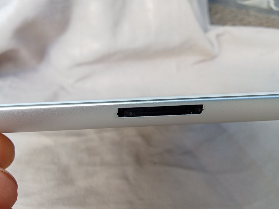 Продам планшет Apple iPad 64gb, A1396