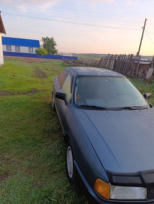 Продам машину audi 80 B3