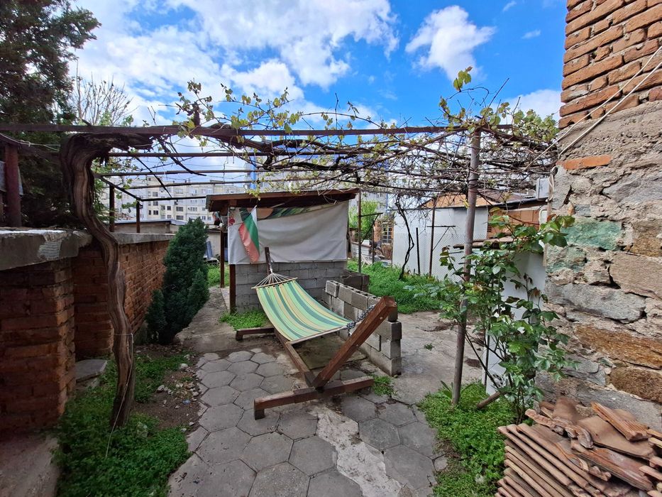 Продава се Тристаен апартамент в Панагюрище - 120 кв.м за 600 €/кв.м - Снимка #6