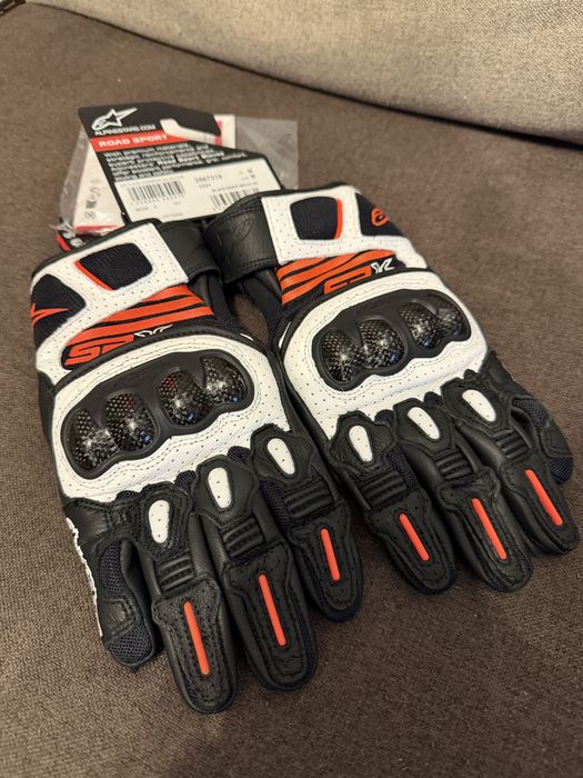 Manusi Moto Alpinestars SP X Air Carbon V2 , NOI! marime S/M (nu dainese,spidi,revit,five,knox,oxford)