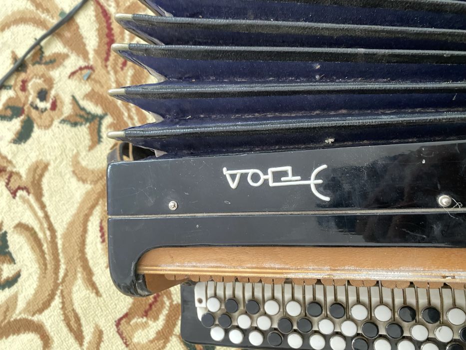 Гармошка ЭТЮД сотилади