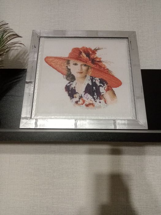 Продам готовые картины- вышивки