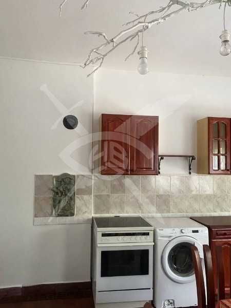 Продава се Къща в Карлово - 240 кв.м за 319 €/кв.м - Снимка #1