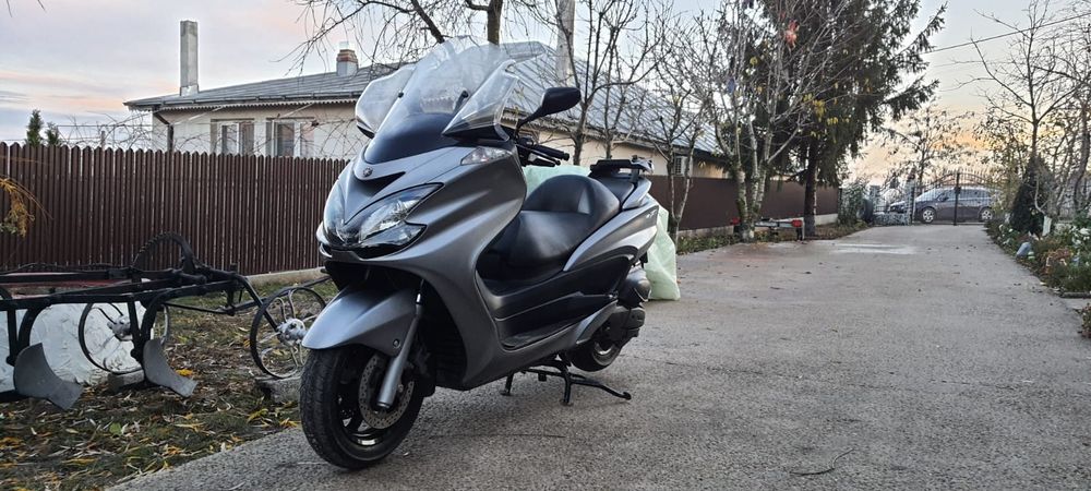 Yamaha majesty 400