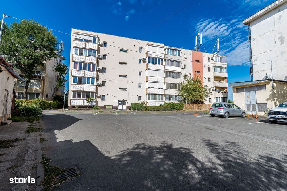 Apartament cu 3 camere decomandat la parter in Confectii Comision 0% — fotografia 1