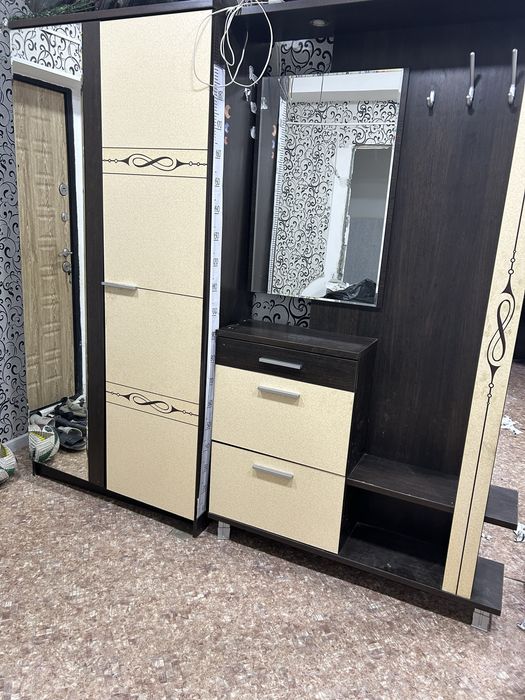 Продам прихожку в отличном состаяний