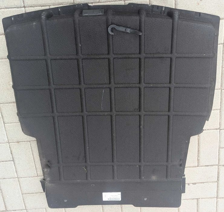 Гумени и Текстилни Стелки; Кори багажник; Xenon завиващ (Dynamic; за части) фар за BMW E60 / E61