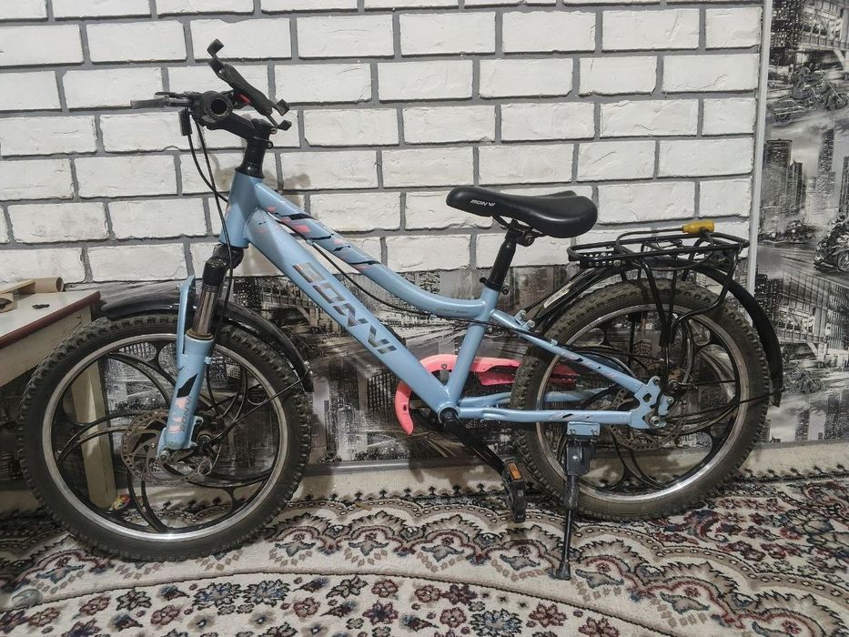 Велесепед продаються