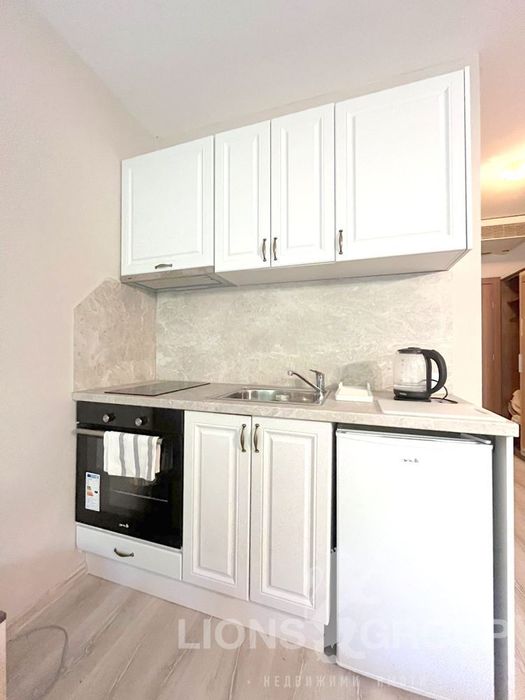 Дава се под наем Едностаен апартамент в к.к. Св.Св. Константин и Елена - 32 кв.м за 300 € - Снимка #7