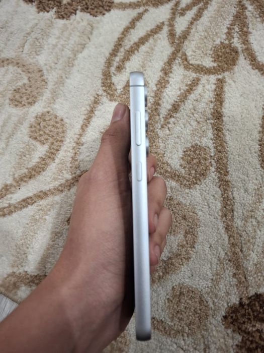 Обменяю  Samsung s23fe 8/256гб