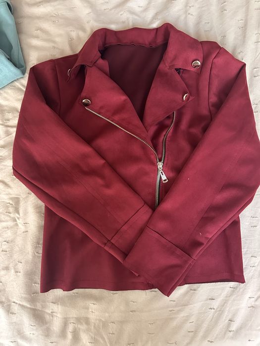 Ефектни велурени сака